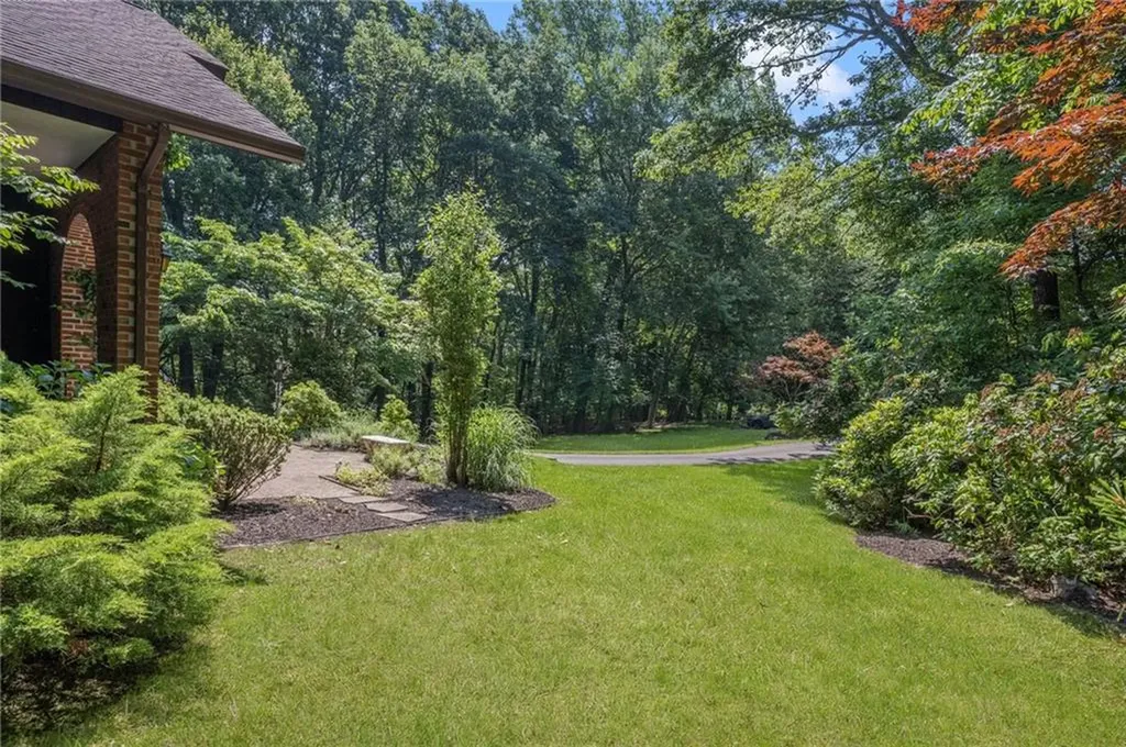 9 Beacon Hill Drive Warwick RI 02886