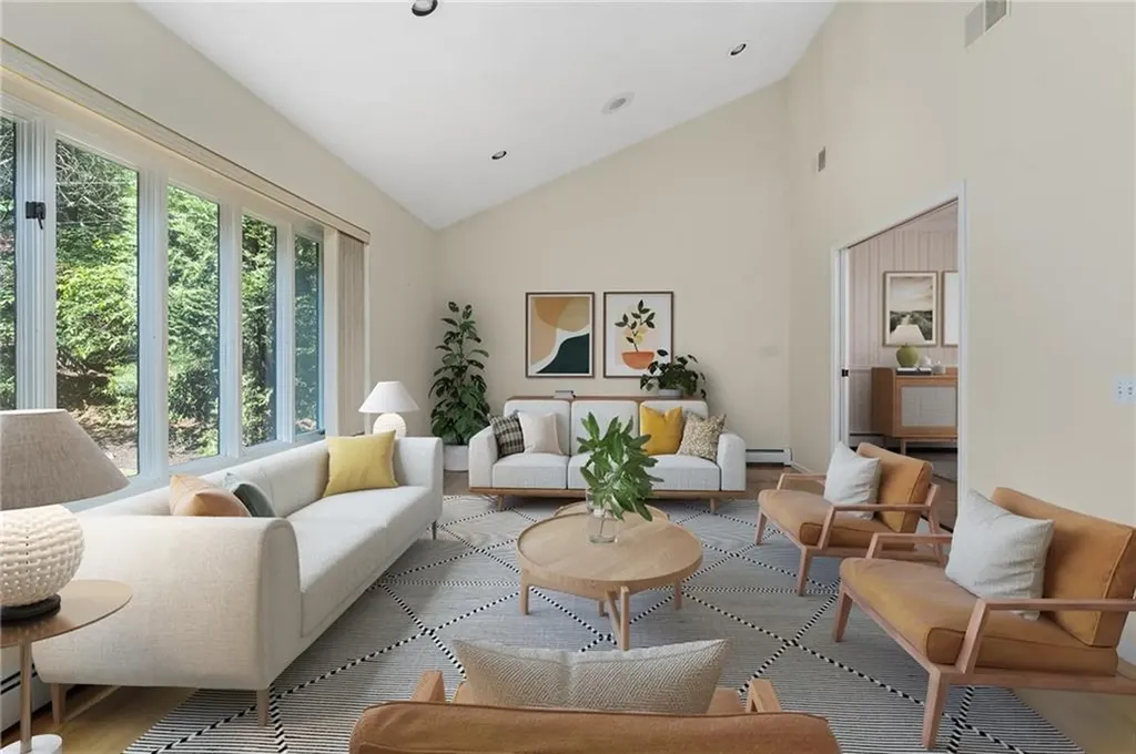 9 Beacon Hill Drive Warwick RI 02886