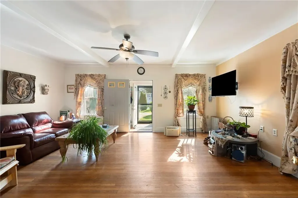 49 Palmer Avenue Warwick RI 02889
