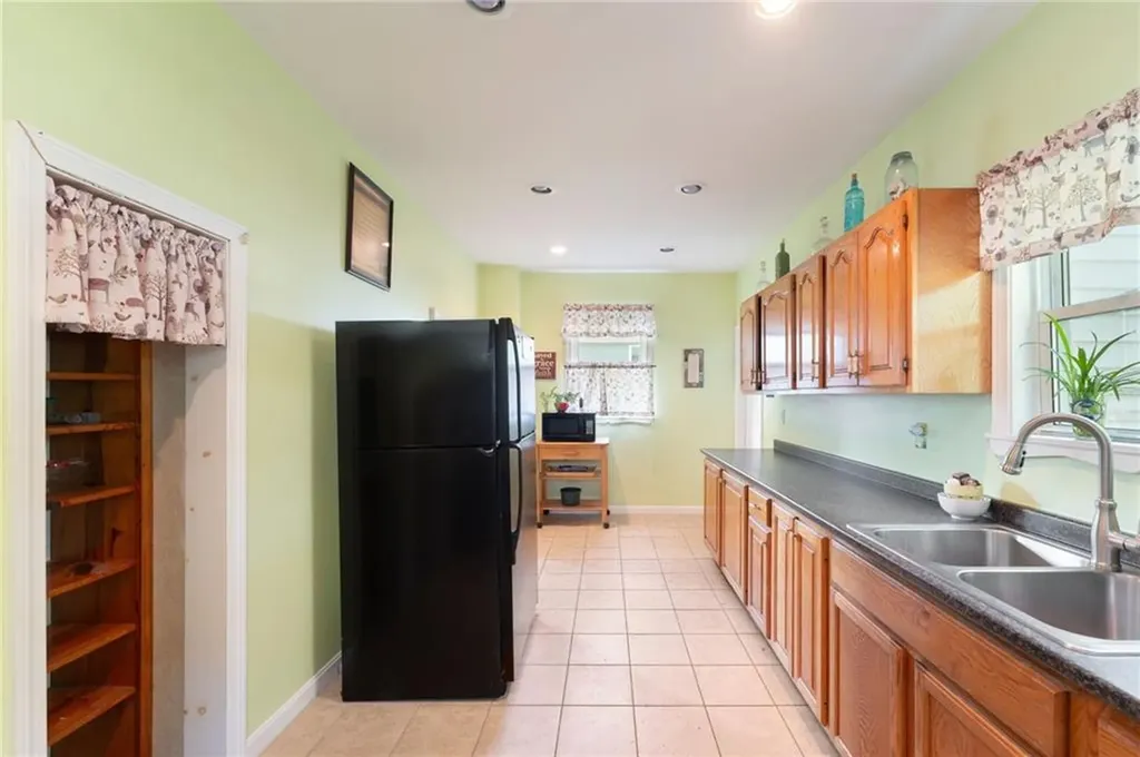 49 Palmer Avenue Warwick RI 02889