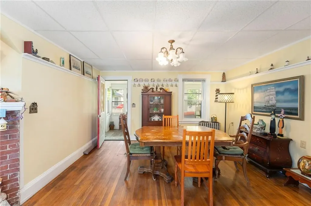 49 Palmer Avenue Warwick RI 02889