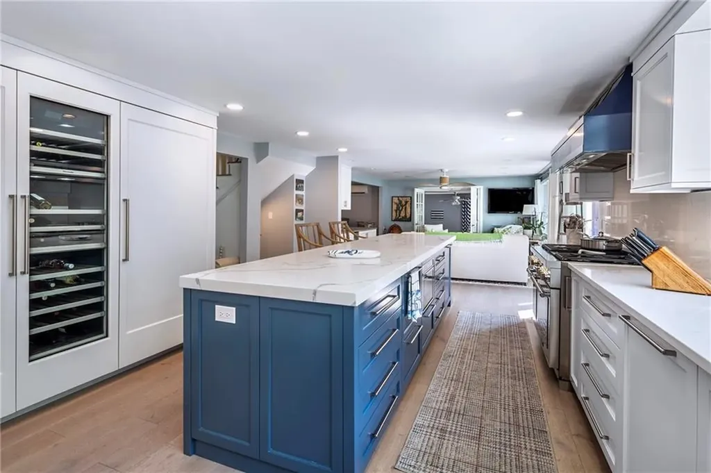65 Knotty Pine Road Tiverton RI 02878