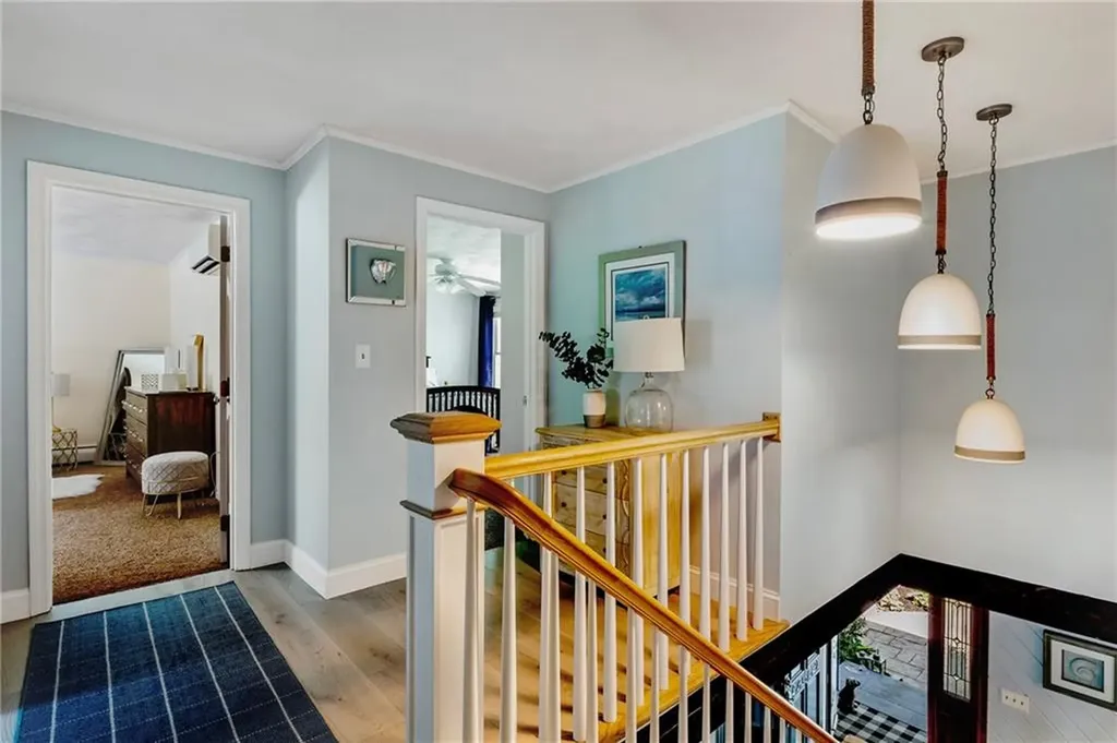 65 Knotty Pine Road Tiverton RI 02878