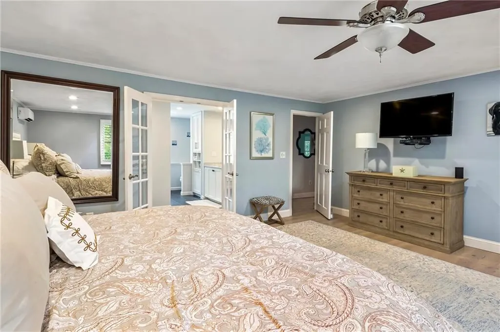 65 Knotty Pine Road Tiverton RI 02878