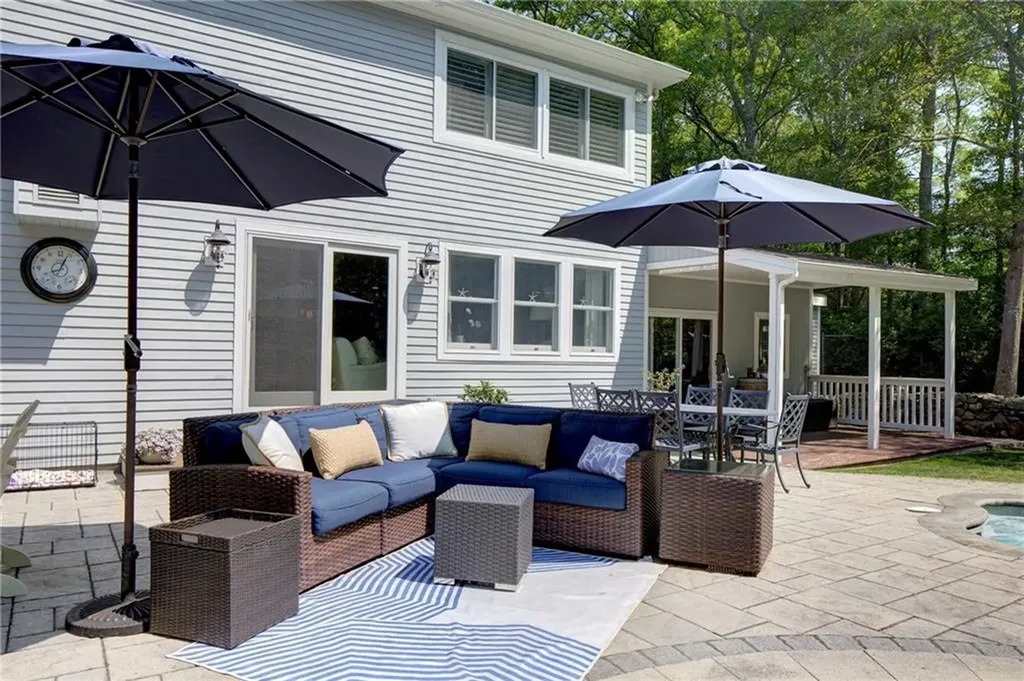 65 Knotty Pine Road Tiverton RI 02878