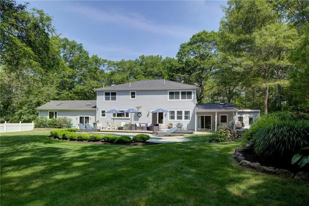 65 Knotty Pine Road Tiverton RI 02878