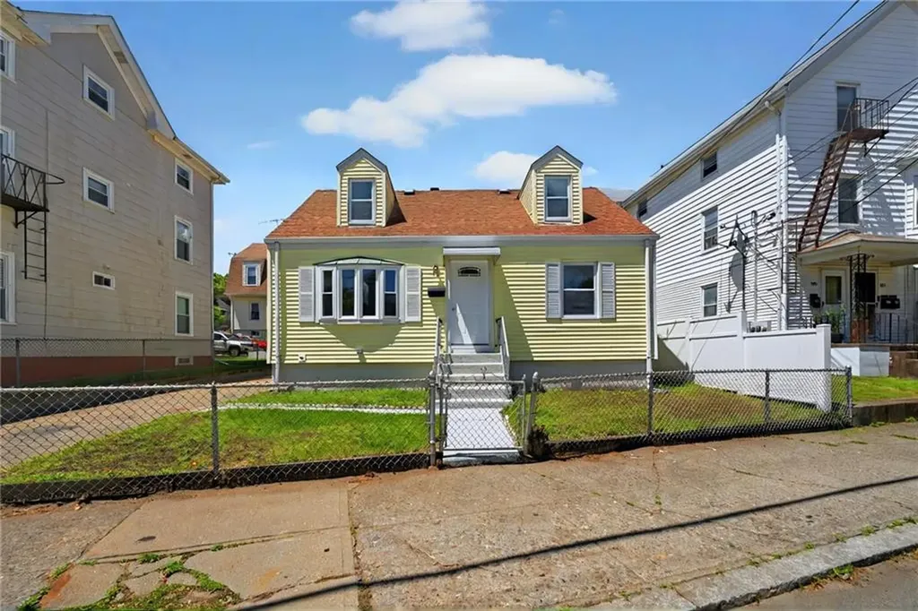 111 Cleveland Street Pawtucket RI 02860