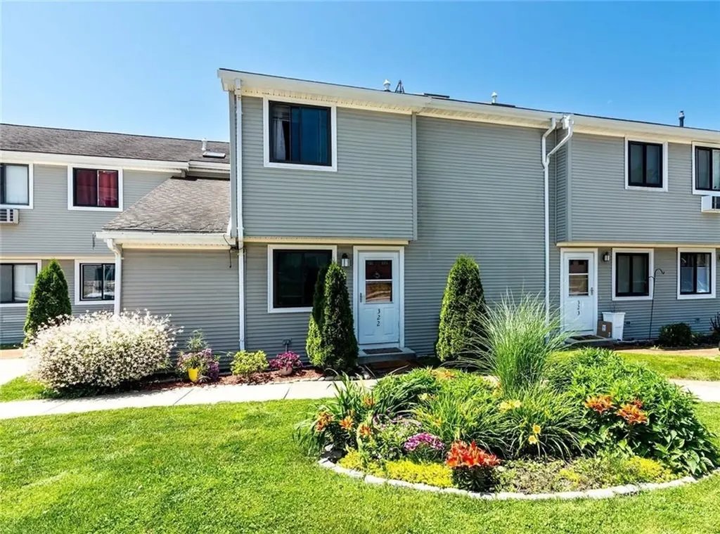 66 Girard Avenue Newport RI 02840