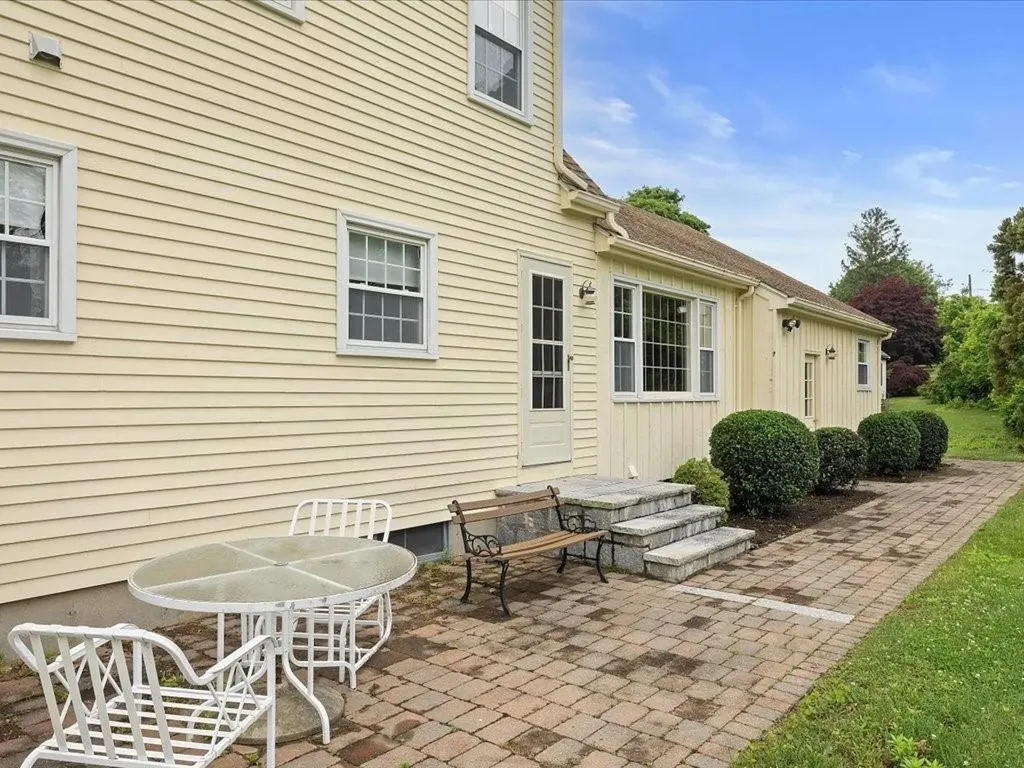 25 Bellevue Avenue Westerly RI 02891