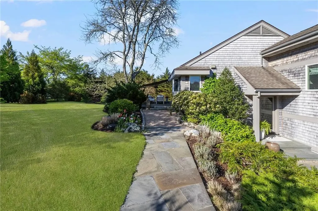 11 Mill Brook Court Charlestown RI 02813
