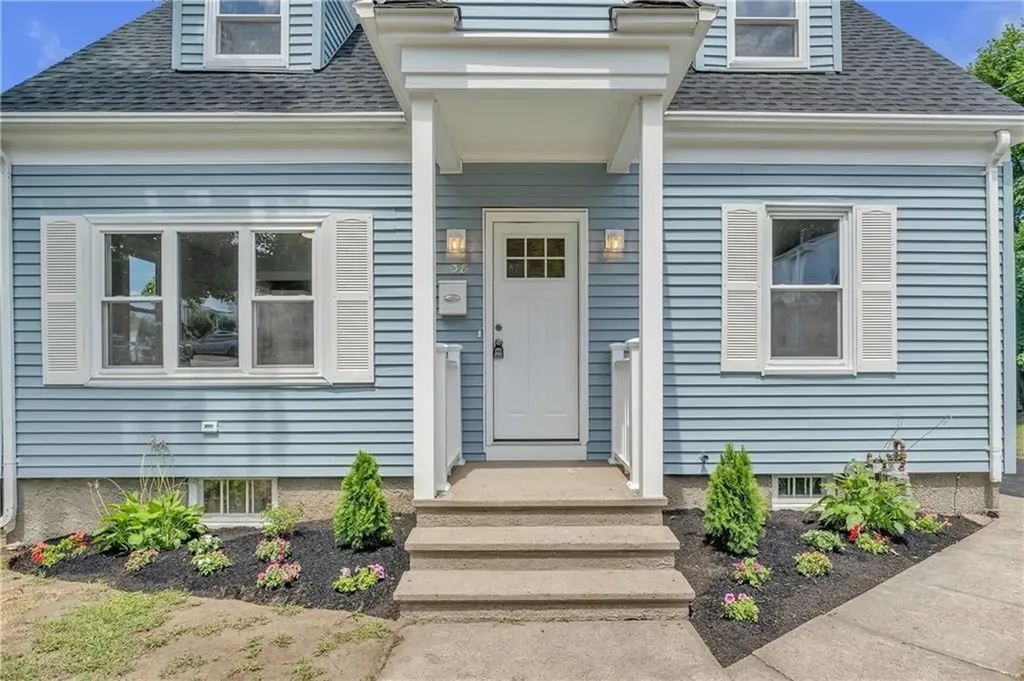 38 Juniper Street East Providence RI 02914