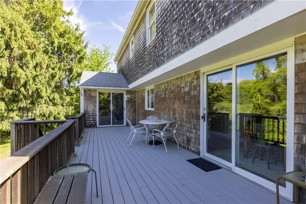 61 Bay View Road Charlestown RI 02813