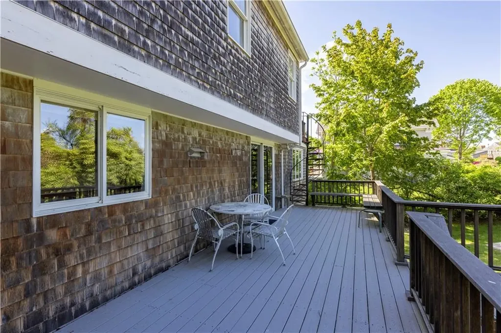 61 Bay View Road Charlestown RI 02813