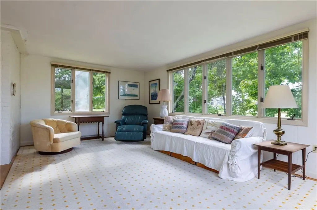 61 Bay View Road Charlestown RI 02813