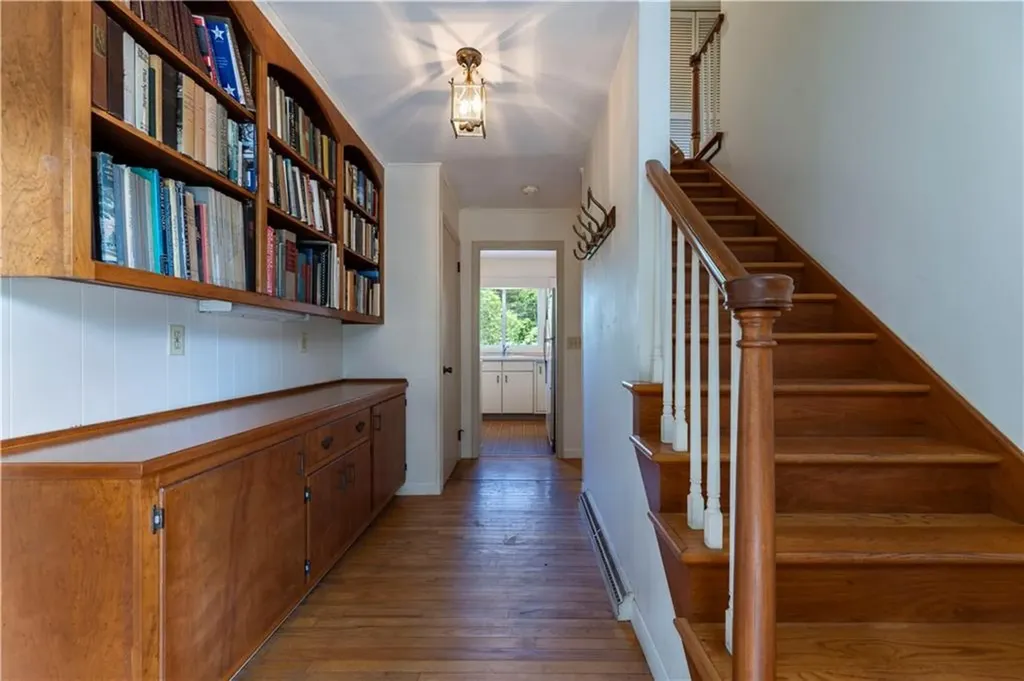 61 Bay View Road Charlestown RI 02813