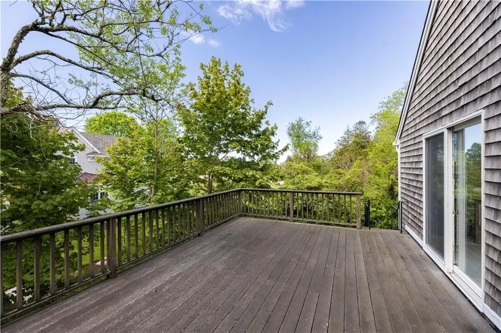 61 Bay View Road Charlestown RI 02813