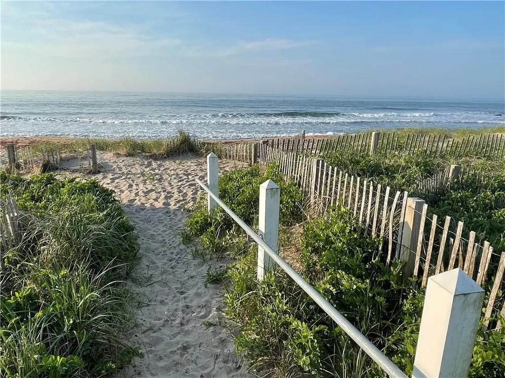 61 Bay View Road Charlestown RI 02813