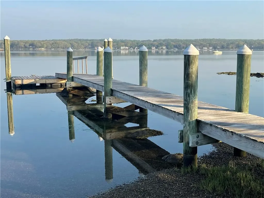 61 Bay View Road Charlestown RI 02813