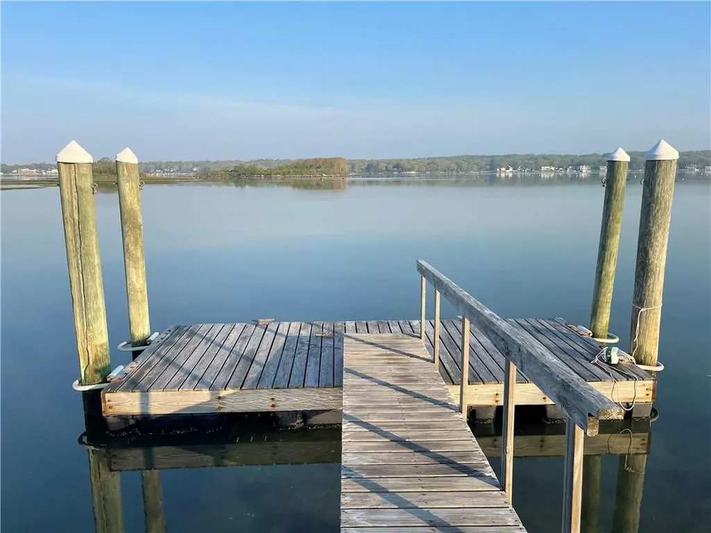 61 Bay View Road Charlestown RI 02813