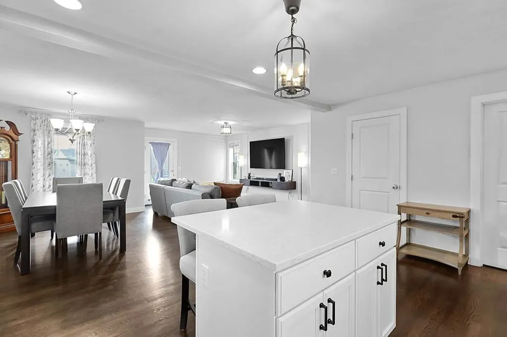 12 Mill Stream Drive Cumberland RI 02864