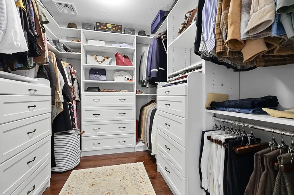 12 Mill Stream Drive Cumberland RI 02864