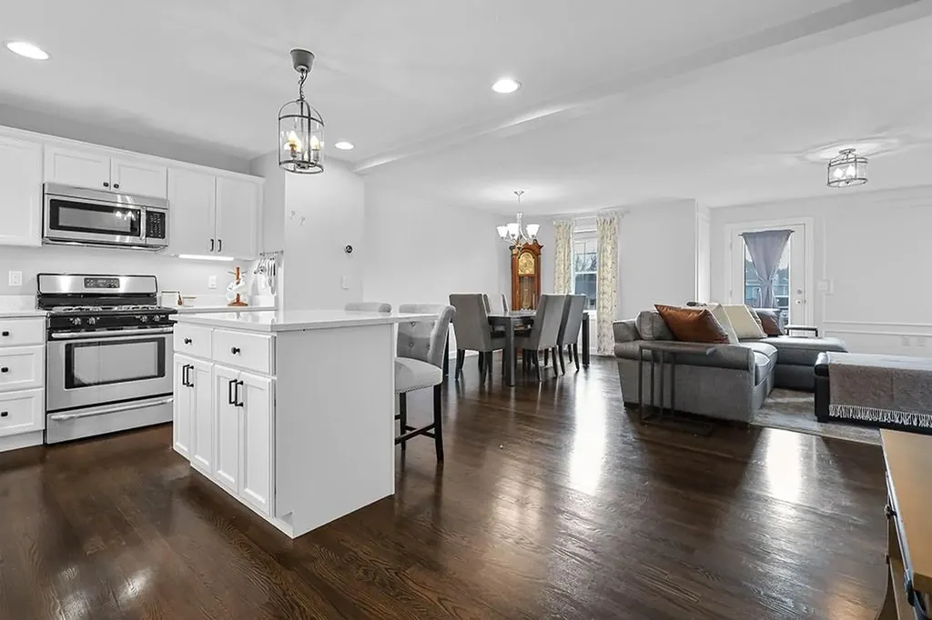 12 Mill Stream Drive Cumberland RI 02864