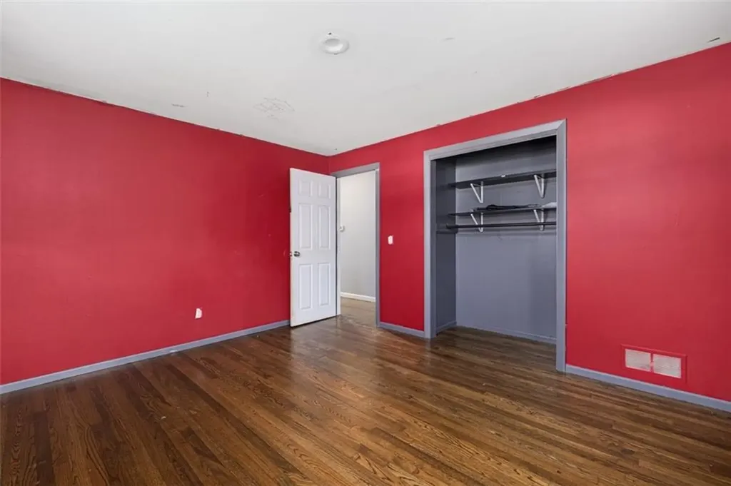 94 Waterman Avenue Warwick RI 02889
