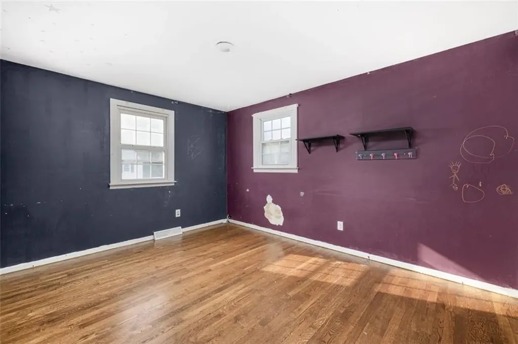 94 Waterman Avenue Warwick RI 02889