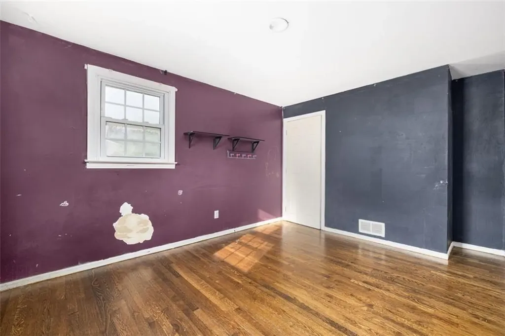 94 Waterman Avenue Warwick RI 02889