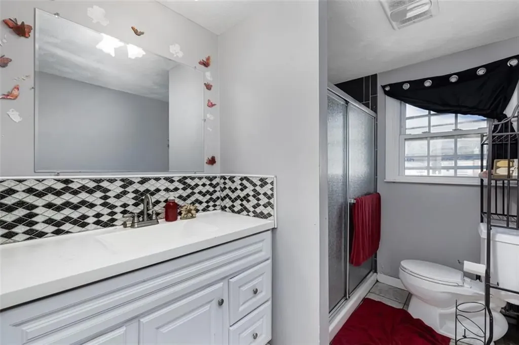 94 Waterman Avenue Warwick RI 02889