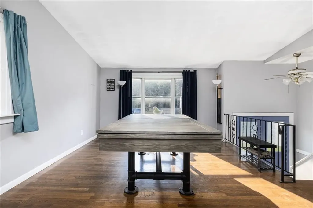 94 Waterman Avenue Warwick RI 02889