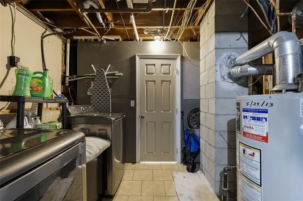 94 Waterman Avenue Warwick RI 02889