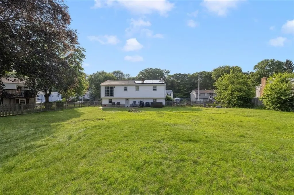 94 Waterman Avenue Warwick RI 02889