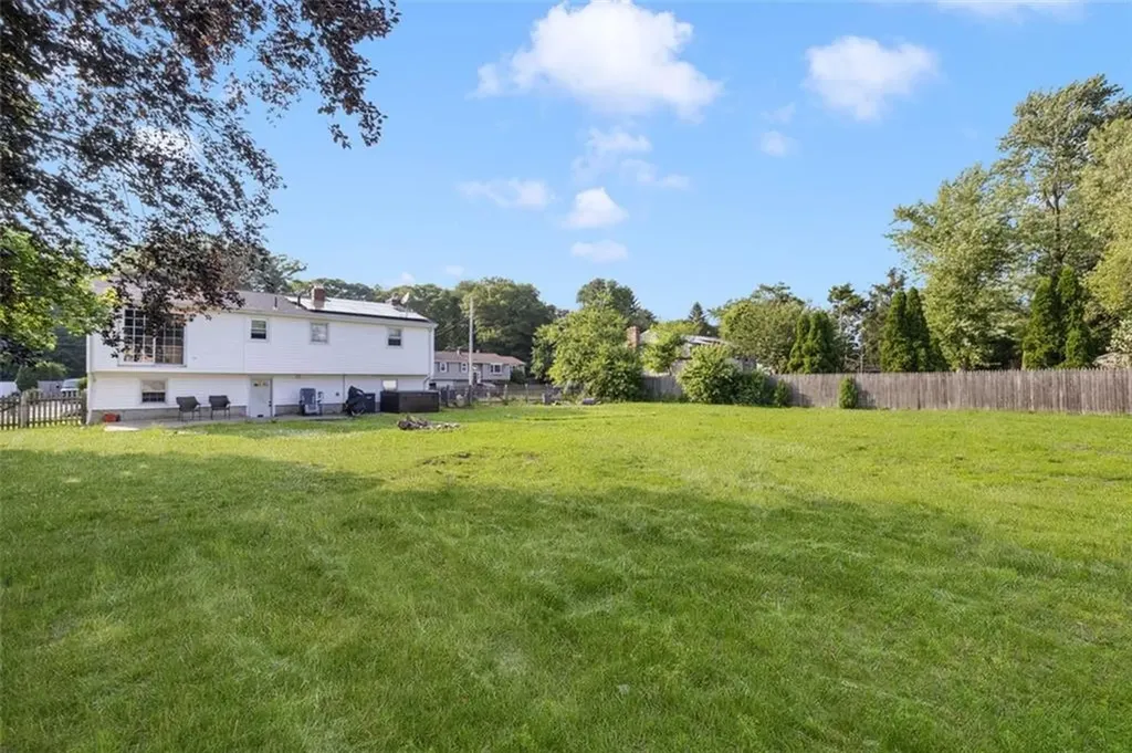 94 Waterman Avenue Warwick RI 02889