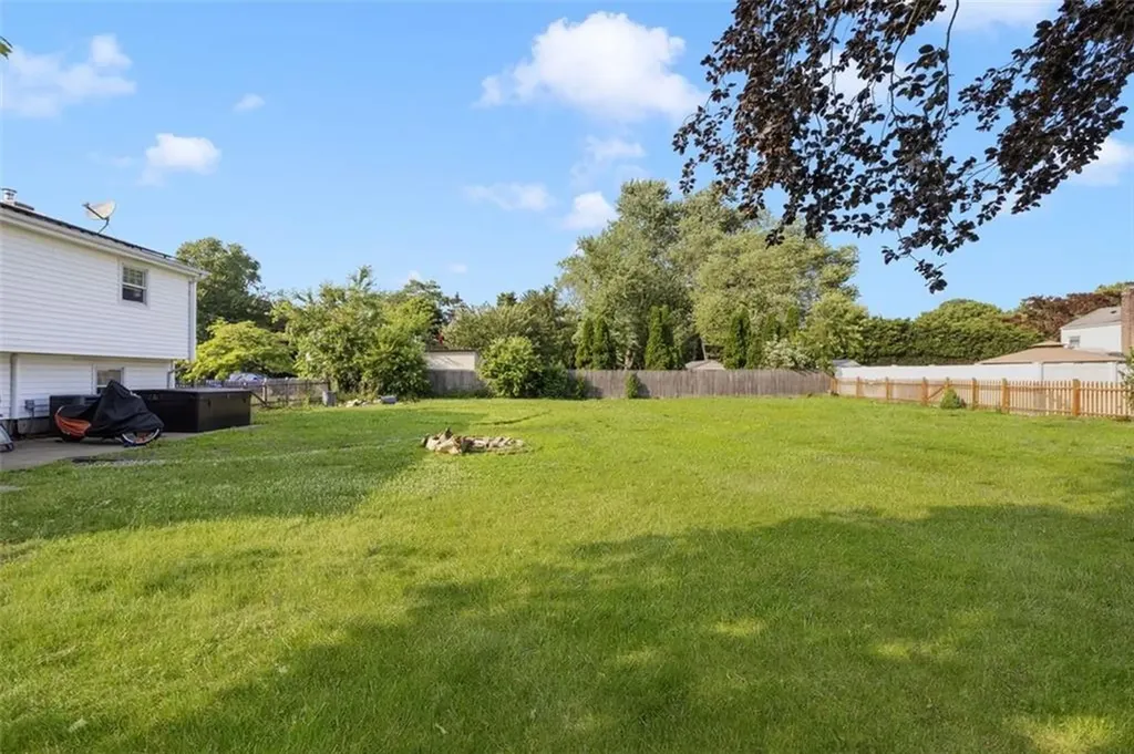 94 Waterman Avenue Warwick RI 02889