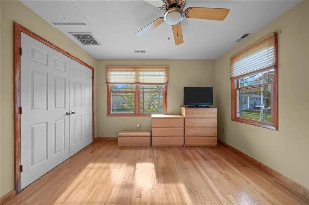 99 Terrace Avenue Warwick RI 02889