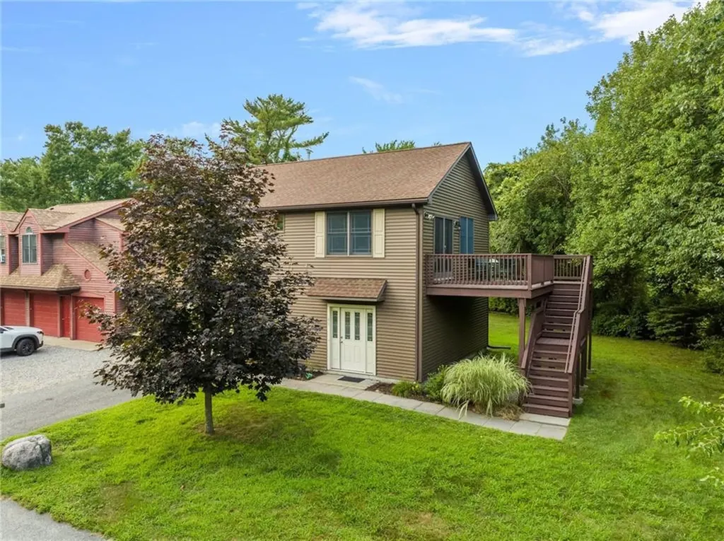 99 Terrace Avenue Warwick RI 02889