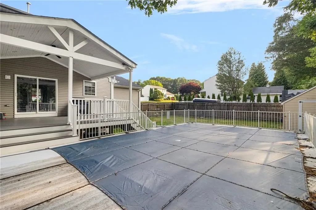 29 Gilcrest Drive West Warwick RI 02893