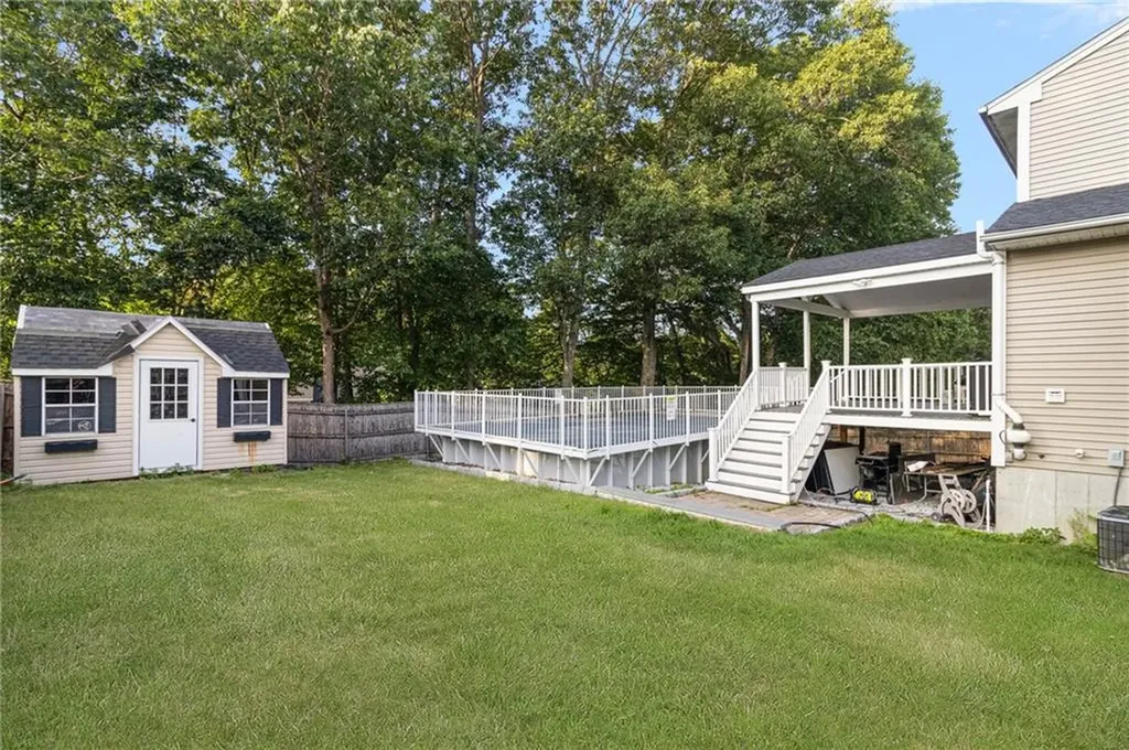 29 Gilcrest Drive West Warwick RI 02893