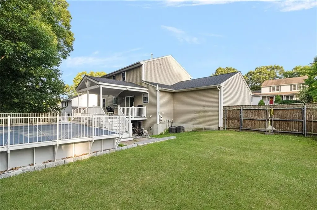 29 Gilcrest Drive West Warwick RI 02893