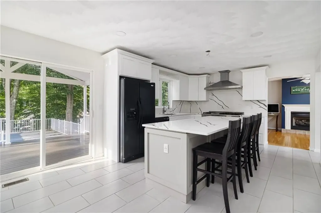 29 Gilcrest Drive West Warwick RI 02893