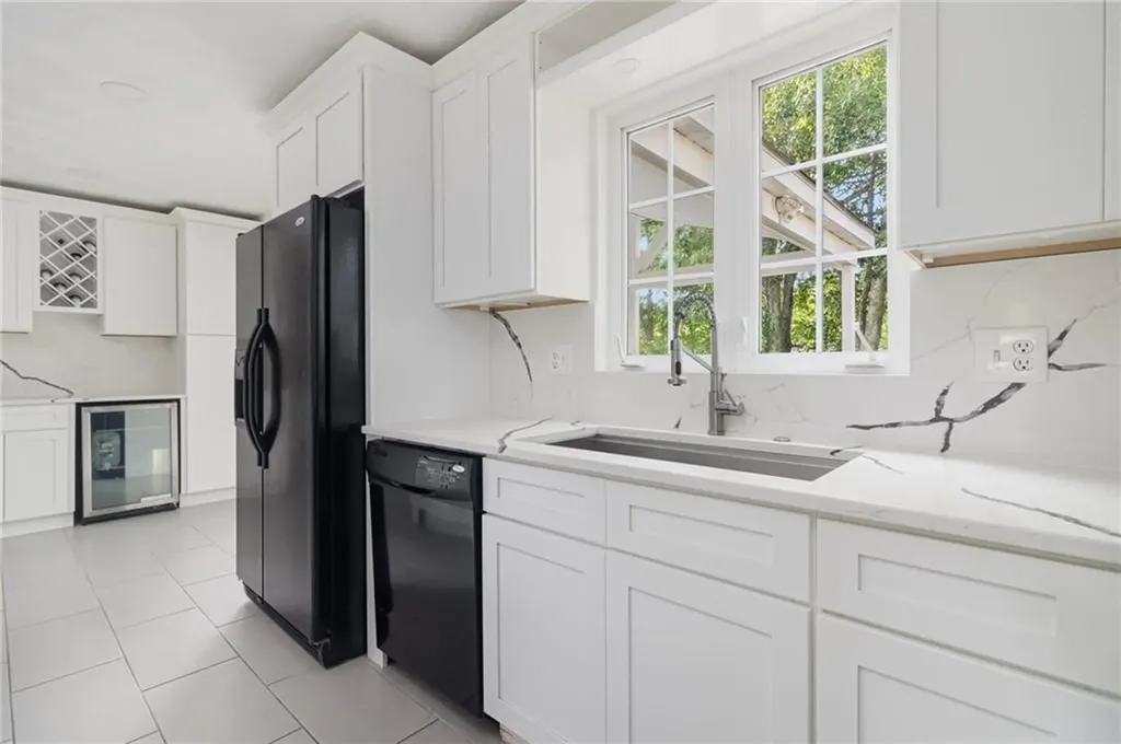 29 Gilcrest Drive West Warwick RI 02893