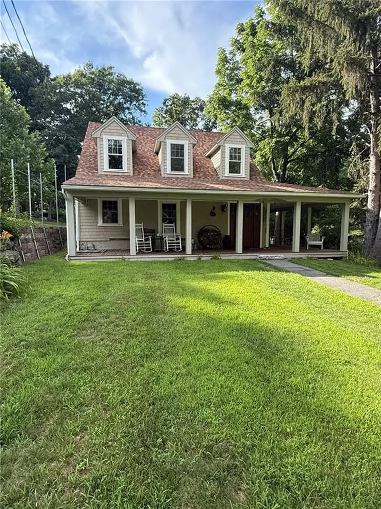32 Wilbur Road Lincoln RI 02865