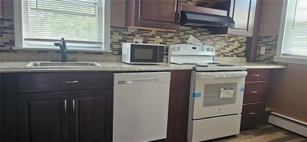 79 Mccabe Avenue Pawtucket RI 02861
