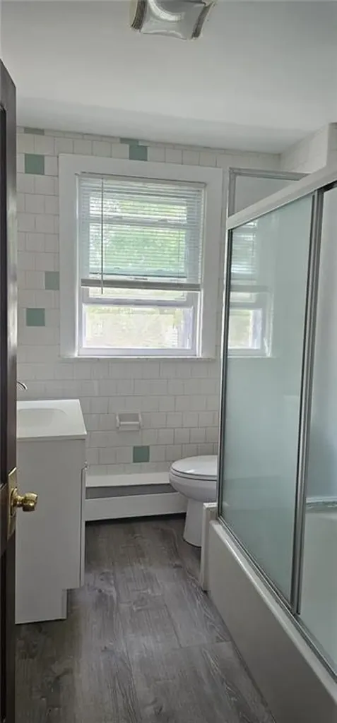 79 Mccabe Avenue Pawtucket RI 02861