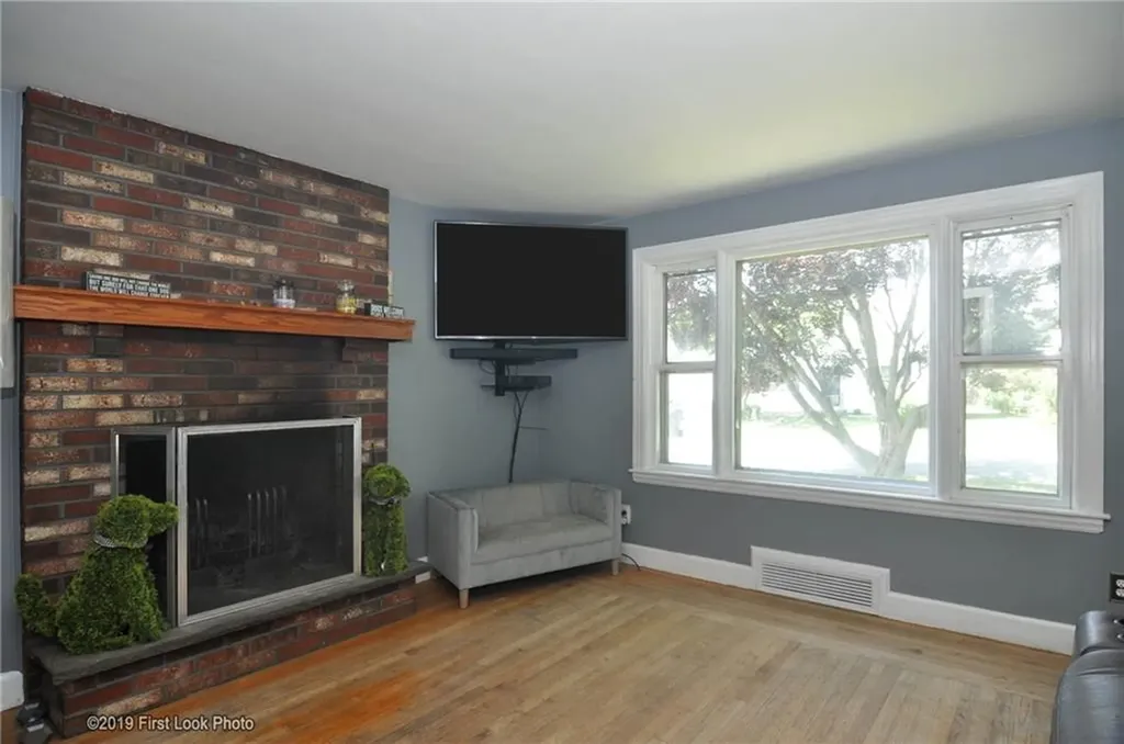 62 Stone Avenue Warwick RI 02889