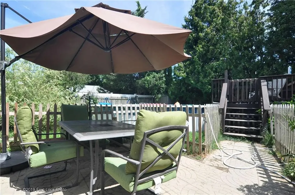 62 Stone Avenue Warwick RI 02889