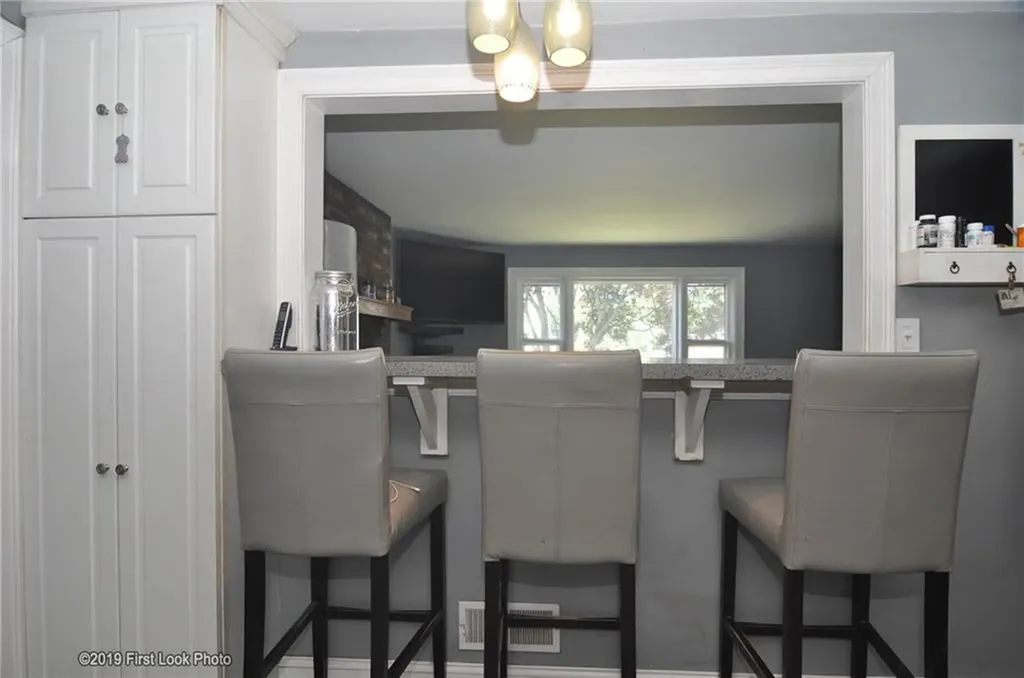 62 Stone Avenue Warwick RI 02889