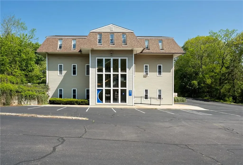 6828 Post Road North Kingstown RI 02852