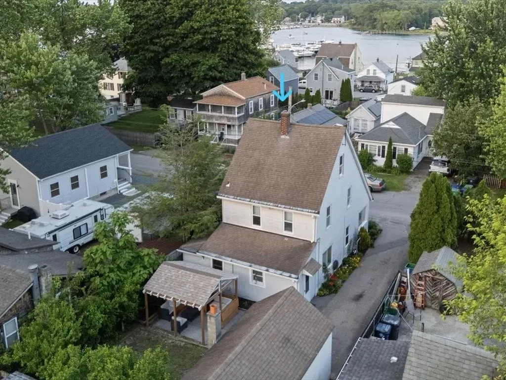 23 Huron Street Warwick RI 02889